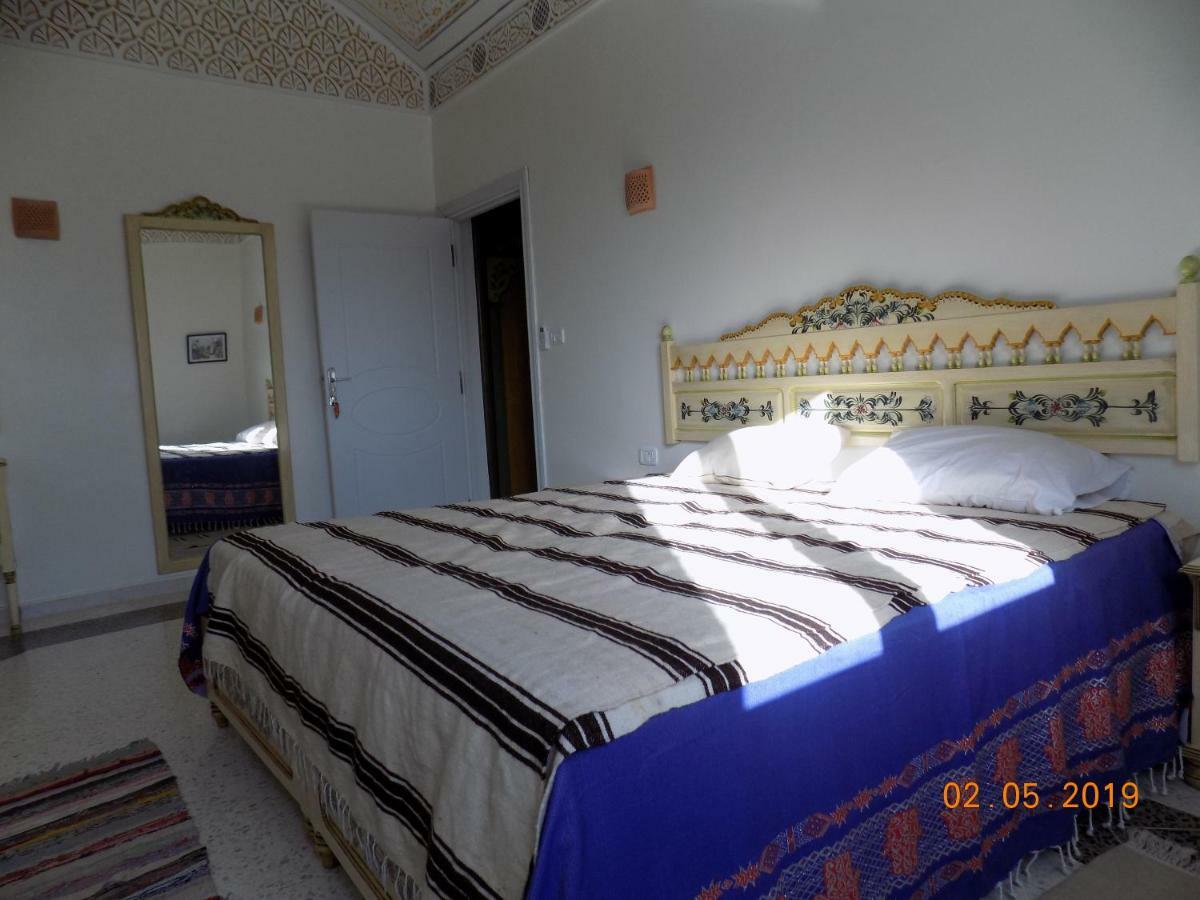 Dar Mamina Bed & Breakfast Sidi ash Shammakh Ngoại thất bức ảnh